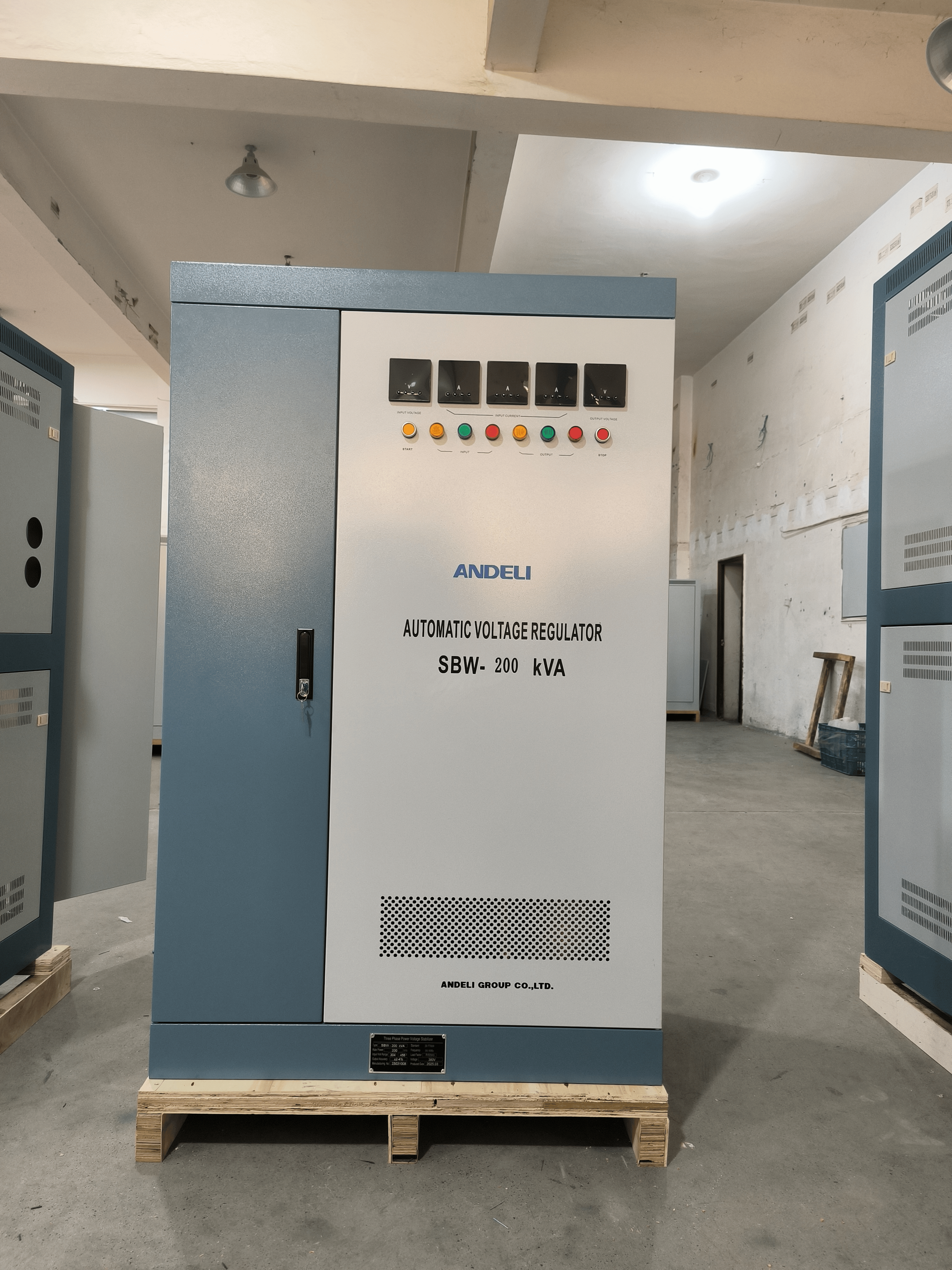 Stabilisateur de tension 200kva triphasé Andeli