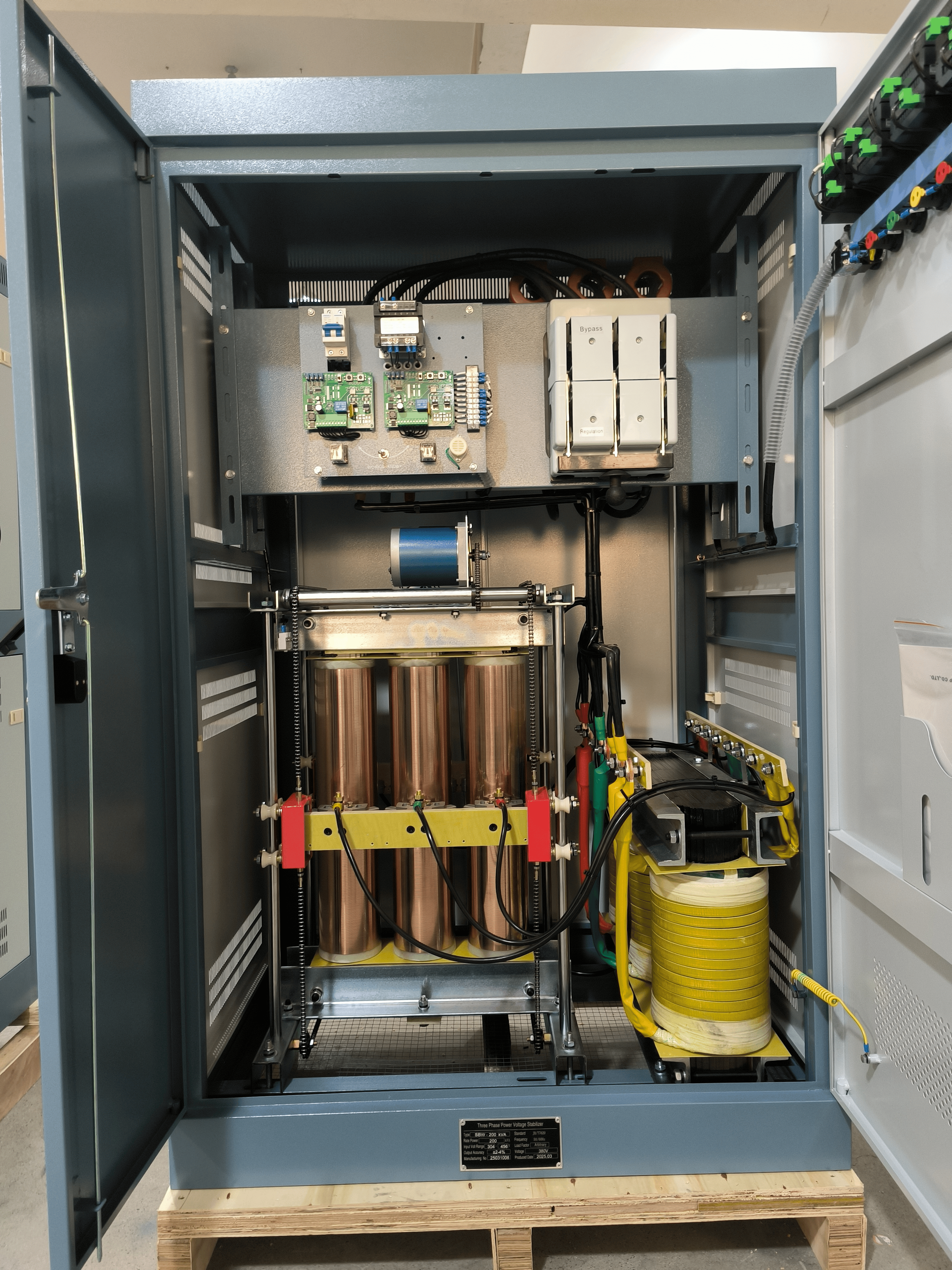Stabilisateur de tension 200kva triphasé Andeli