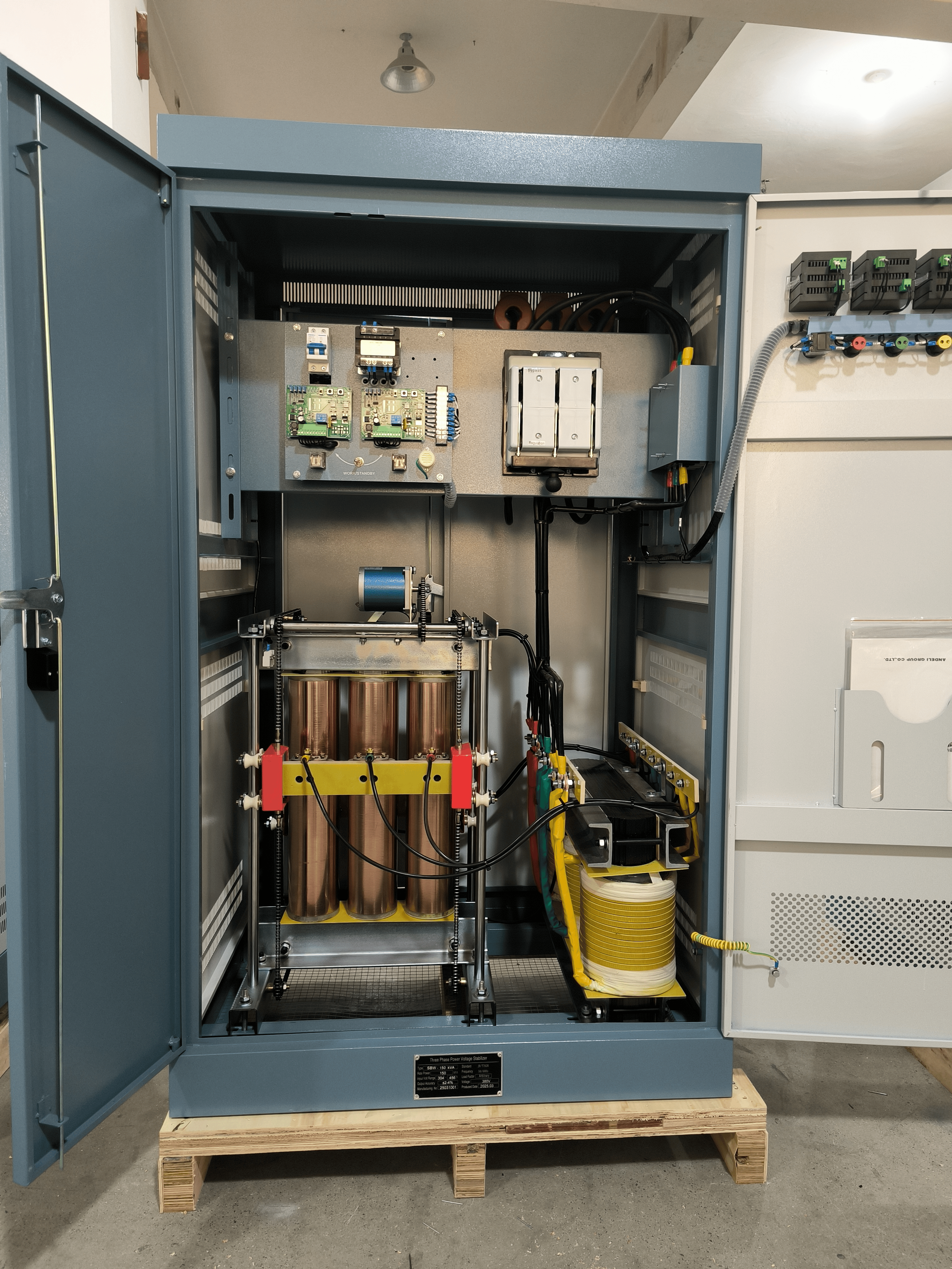 Stabilisateur de tension 200kva triphasé Andeli